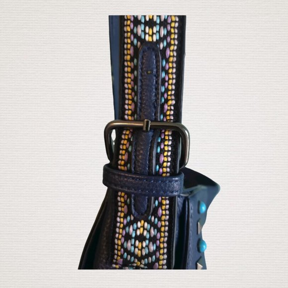 URBAN EXPRESSIONS Blue Tote Certified Vegan Purse - Picture 4 of 7